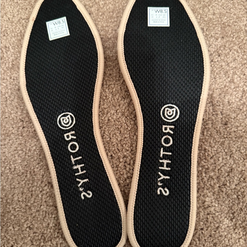 Rothy's Women's Beige Flats sz 8.5 - Picture 7 of 7